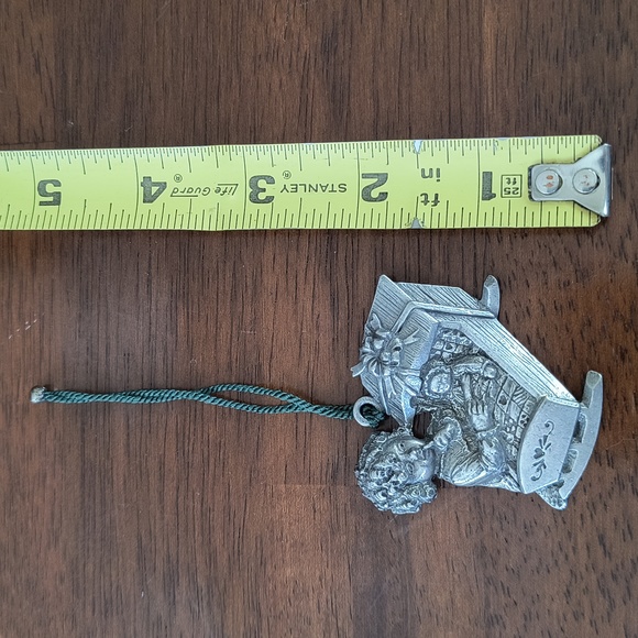 Pewter Port Vintage Girl Ornament - Picture 7 of 12